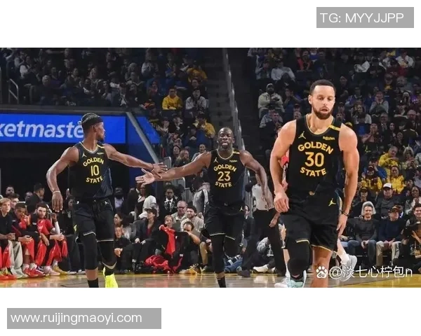 雄鹿与勇士精彩对决全场回放重温篮球盛宴的激情与精彩瞬间